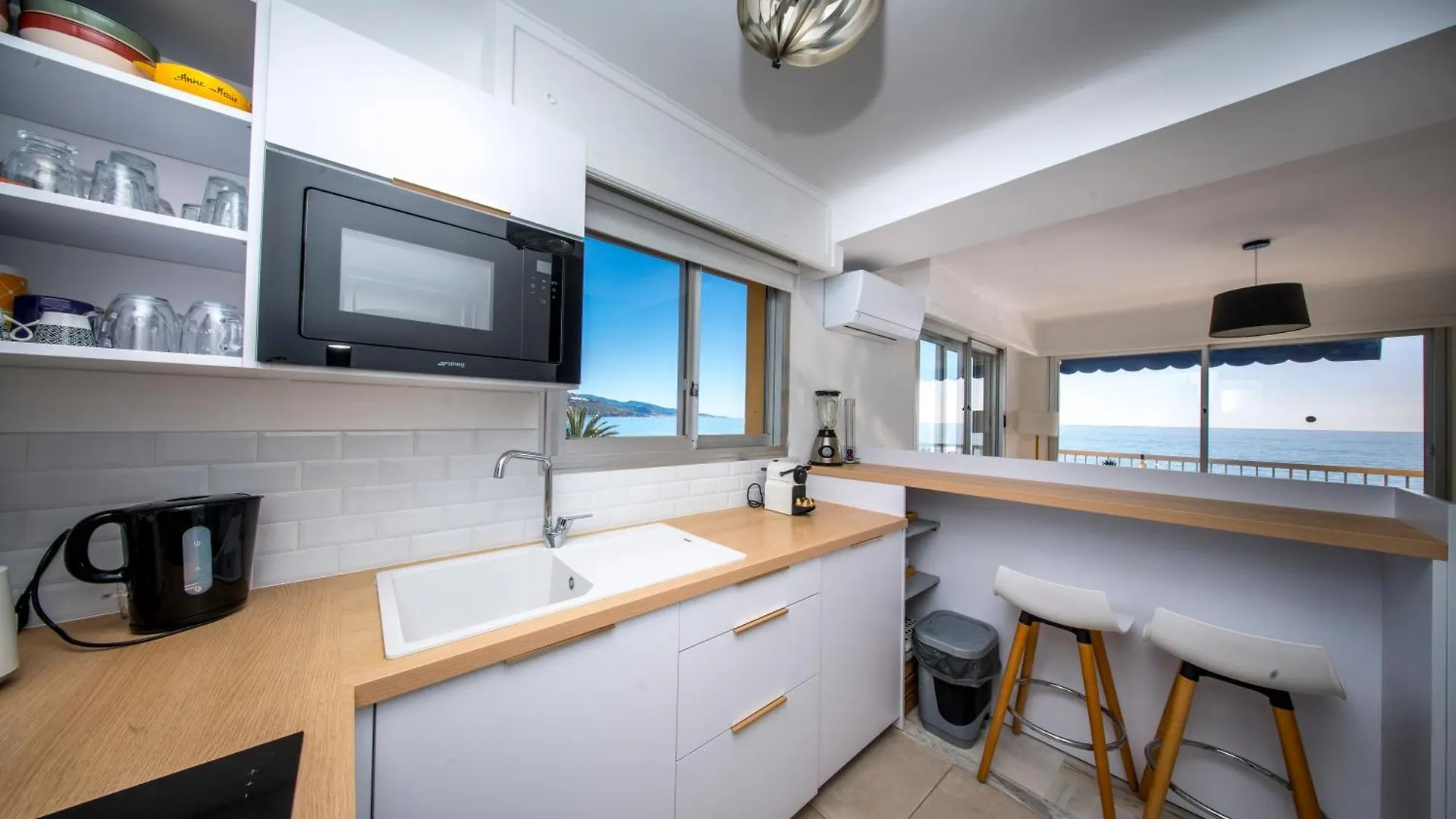 Le Dauphin - Front De Mer - Vue Exceptionnelle Menton Apartment