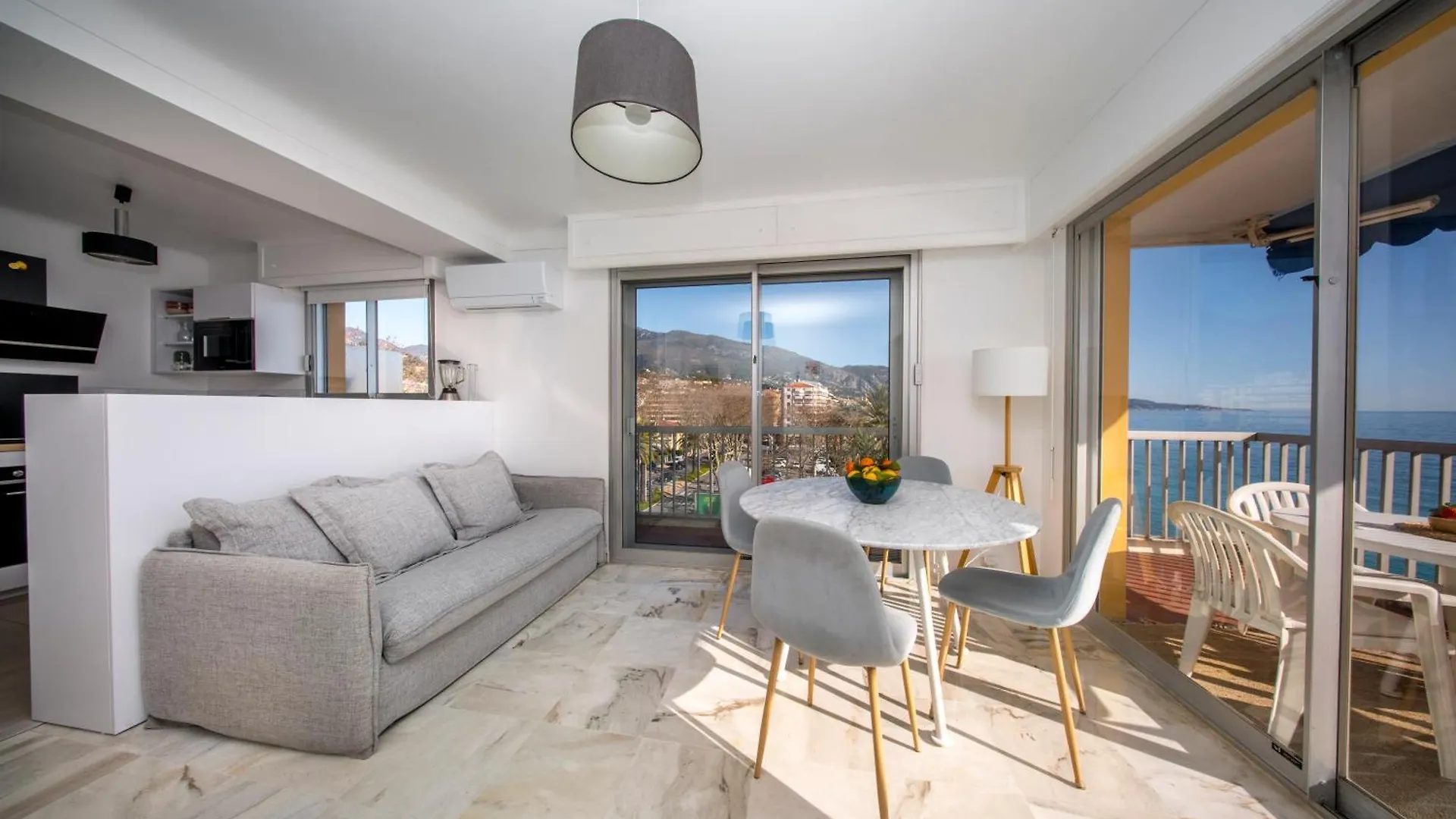 Le Dauphin - Front De Mer - Vue Exceptionnelle Menton Apartment