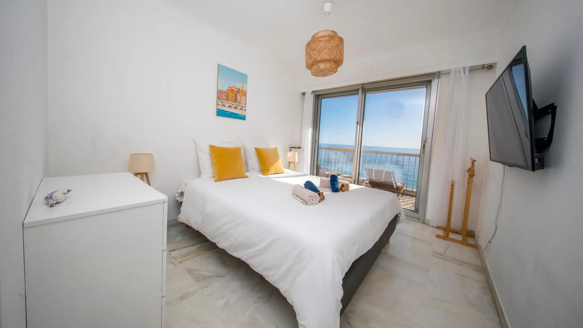 Le Dauphin - Front De Mer - Vue Exceptionnelle Menton Apartment