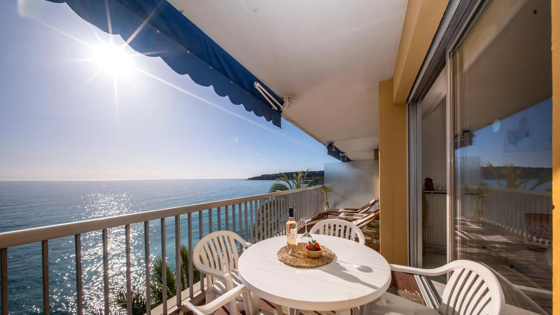 Le Dauphin - Front De Mer - Vue Exceptionnelle Menton